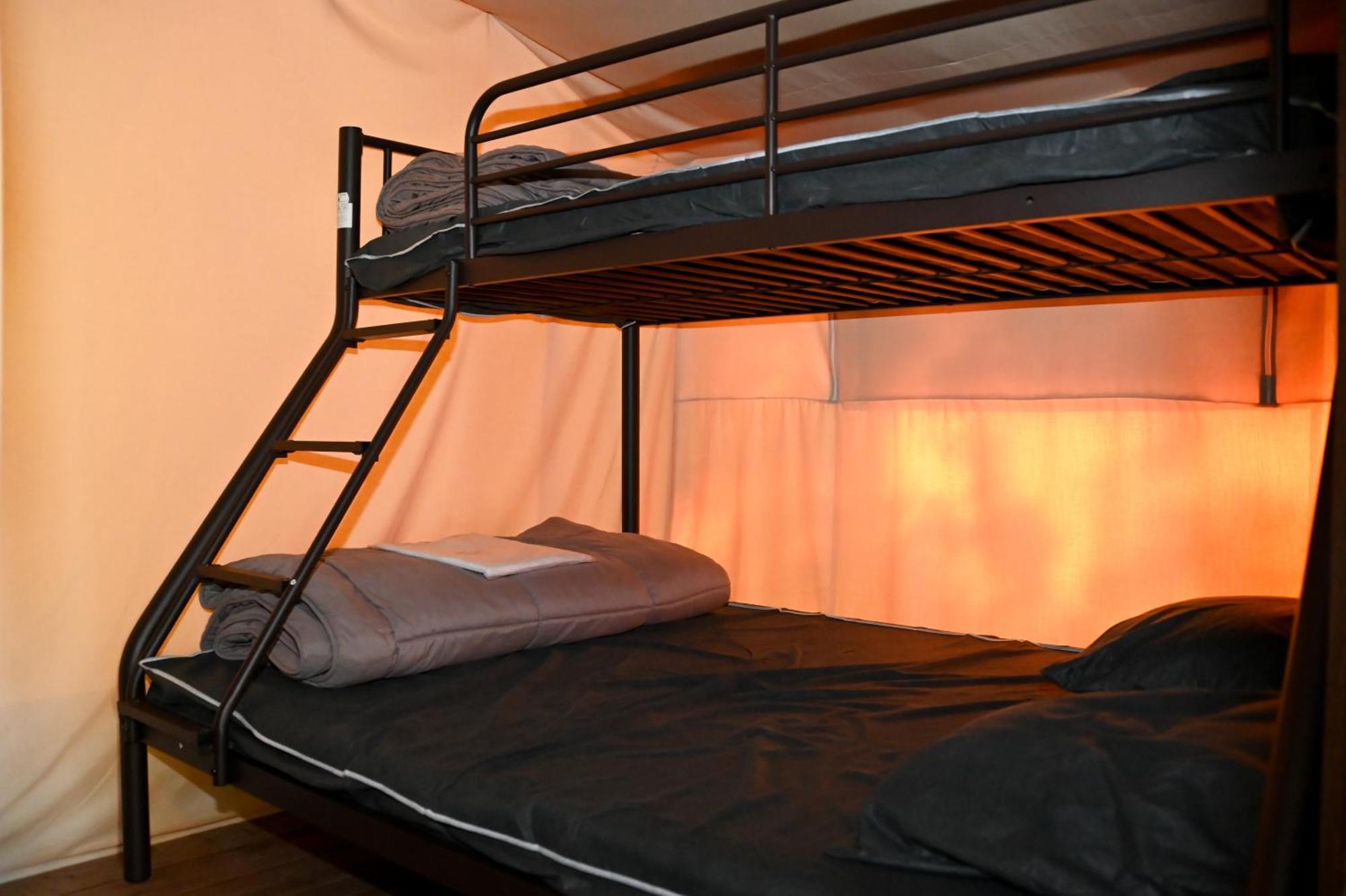 Camping Le Colorado Rustrel Exteriör bild