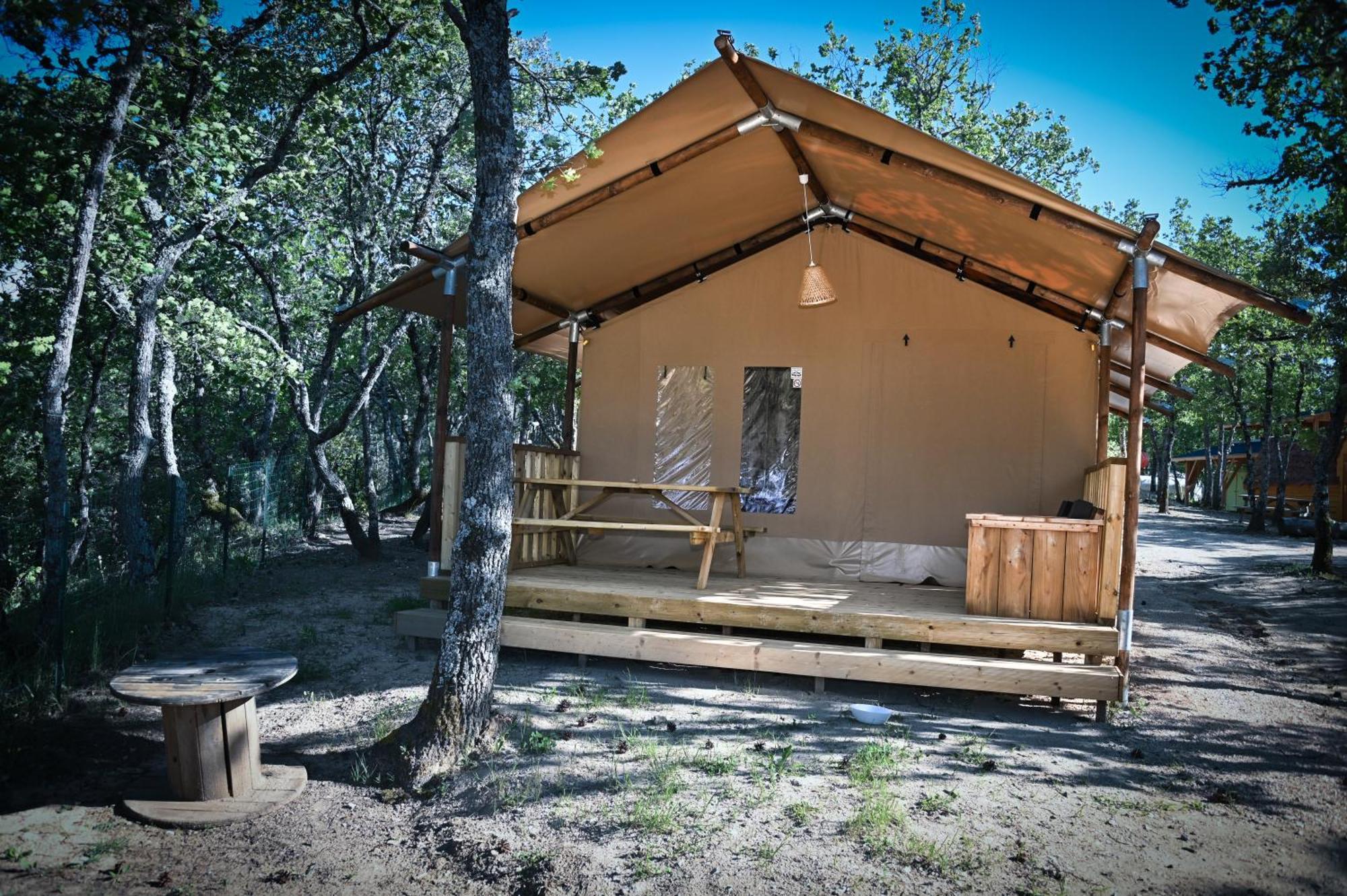 Camping Le Colorado Rustrel Exteriör bild