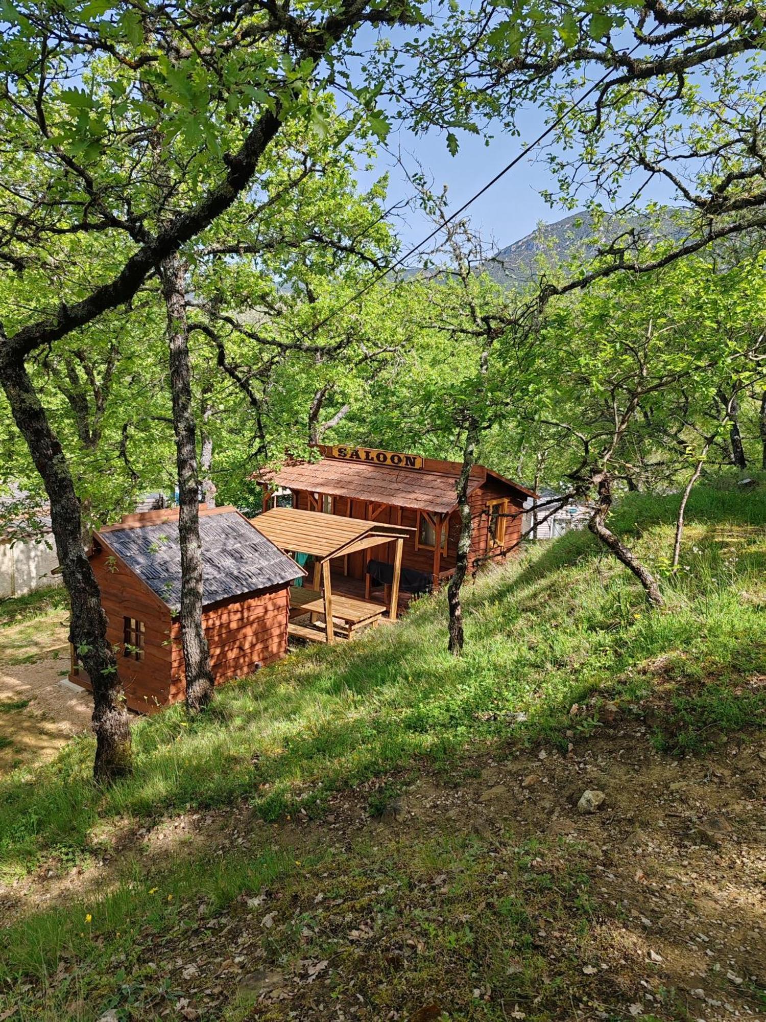 Camping Le Colorado Rustrel Exteriör bild