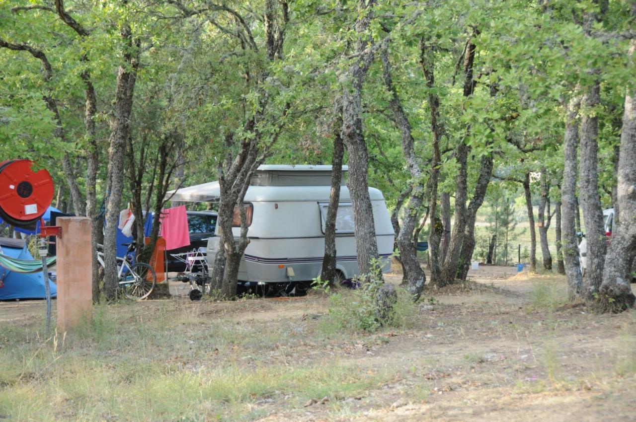 Camping Le Colorado Rustrel Exteriör bild